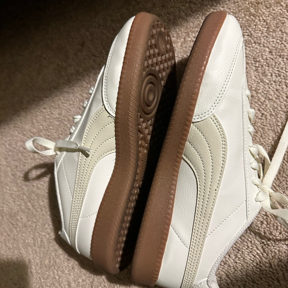 Women’s 5v5 AOS Puma sneakers - Picture 7 of 9